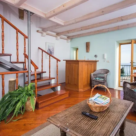 Vakantiehuis Little House *